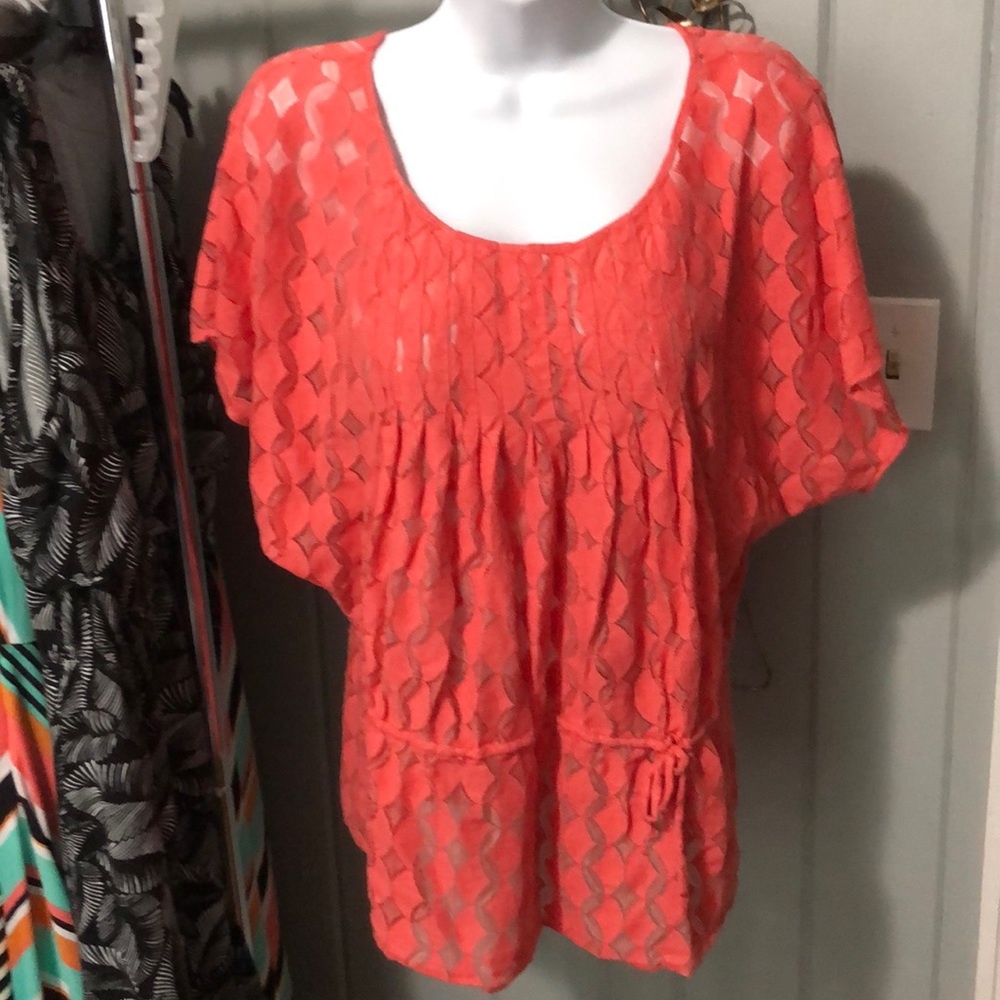 Addison coral lace top size medium